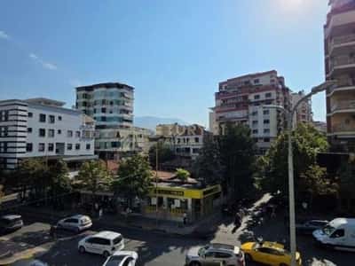 ZYRA ME QIRA – RRUGA E ELBASANIT, TIRANË