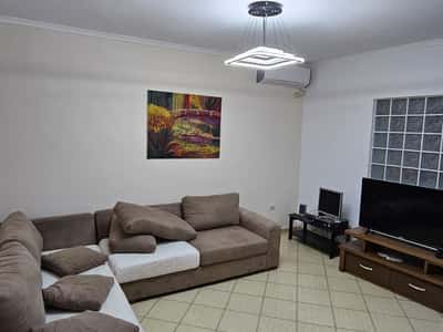 Jepet me qira apartament 2+1