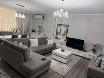 Qera, Apartament 2+1+-post parkimi, Kopshti Zoologjik, Tiranë