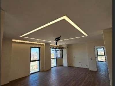 ZYRE ME QERA 106 M2 FUSHA E AVIACIONIT 63.000 LEKE FH-90619