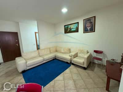 Shitet, Apartament 2+1+2, Rruga e Kosovarëve