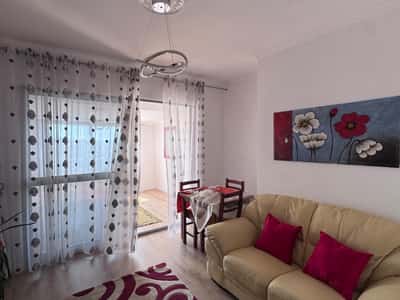 SHITET APARTAMENT 1+1 ( Studio ) , Fresku , prane Thesarit .