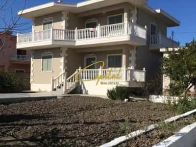 Vlore, shitet Vile 2 Katshe Kati 2, 600 m² 170.000 € (NOVOSELE VLORE)