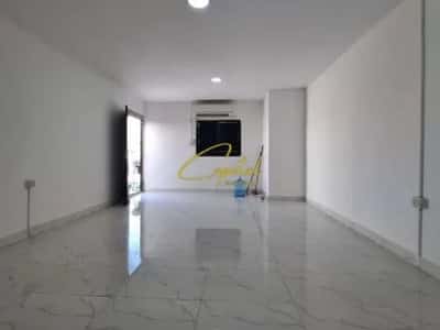 Tirane, jepet me qera dyqan Kati 0, 30 m² 300 € (KOMBINAT)