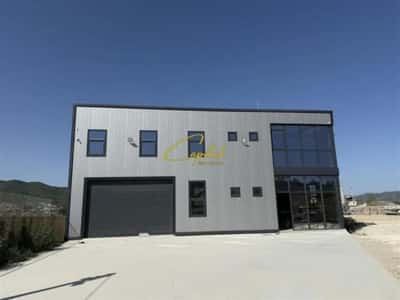 Tirane, jepet me qera magazine Kati 0, 3.600 m² 4.000 € (VAQARR)