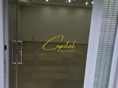 Tirane, jepet me qera ambjent biznesi Kati 0, 60 m² 450 € (BRRYLI)