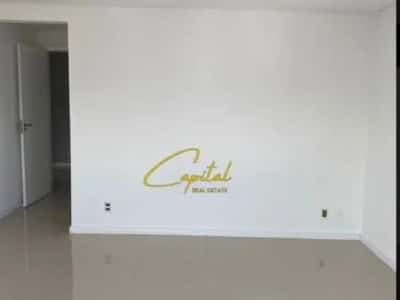 Tirane, jepet me qera ambjent biznesi Kati 3, 60 m² 550 € (LAPRAKE)