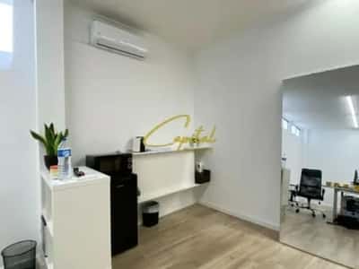 Tirane, jepet me qera ambjent biznesi Kati 2, 70 m² 700 € (MYSLYM SHYRI)