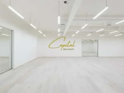 Tirane, jepet me qera ambjent biznesi Kati 0, 365 m² 370.000 € (XHAMLLIKU)