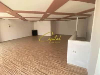 Tirane, jepet me qera dyqan Kati 0, 130 m² 1.000 € (21 DHJETORI)