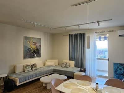 RRUGA FORTUZI, APARTAMENT 2+1 PER QIRA