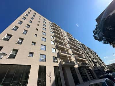 Rruga Dritan Hoxha,Kompleksi E88 jepet me qera 4 apartamente te tipologjise 2+1+2,bosh. 2,500Euro (Neto)