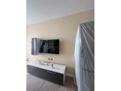 Durres, jepet me qera apartament 2+1 Kati 3, 108 m² 550 € (0696044423Qira, Apartament 2+1, Pranë Stacionit të Trenit, Durrës)