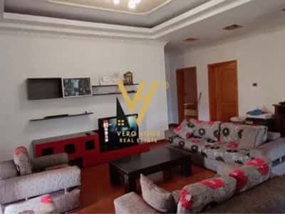 Tirane, jepet me qera apartament 3+1+Ballkon Kati 2, 170 m² 600 € (SHKOZE)