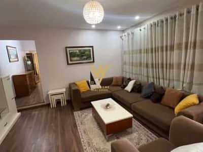 Tirane, jepet me qera apartament 3+1+Ballkon Kati 6, 140 m² 600 € (21 DHJETORI)
