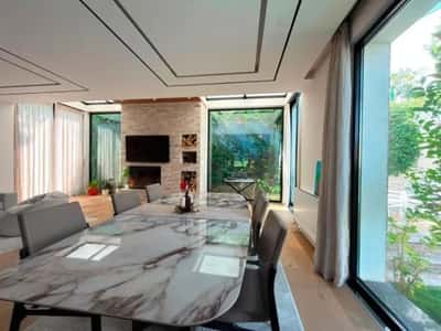 Tirane, jepet me qera Vile Vile 3 Katshe Kati 3, 540 m² 6.000 €