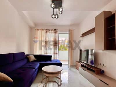 Apartament - Për Qira - Shkolla e Bashkuar, Tiranë