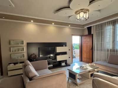 Tirane, jepet me qera apartament 2+1 Kati 3, 145 m² 500 € (ALLIAS)