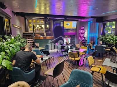 Berat, jepet me qera ambjent biznesi Kati 1, 125 m² 1.700 € (NË QENDER TË BERATIT)