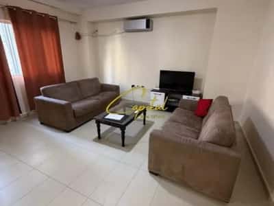 Tirane, jepet me qera apartament 2+1 Kati 2, 120 m² 550 € (BRRYLI)