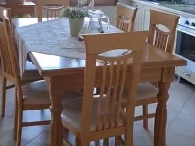 Tirane, jepet me qera apartament 4+1 Kati 2, 240 m² 700 € (Rruga Besa)