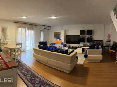 SHITET DUPLEX 3+1+BALLKON+VERANDE "RRUGA DRITAN HOXHA" 24.500.000 LEKE
