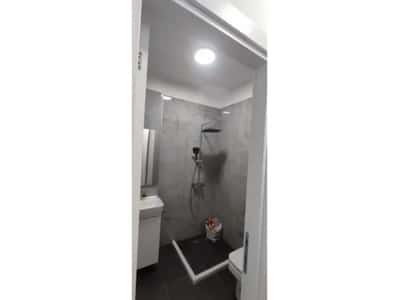 Tirane, jepet me qera garsonier 1+1 Kati 4, 36 m² 450 € (Komuna e Parisit)