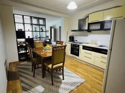 JEPET APARTAMENT ME QERA 1+1 STADIUMI DINAMO