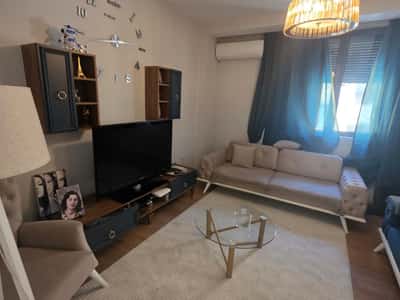 Qera, Shtepi Private, Kati i dytë , Myslym Shyri.