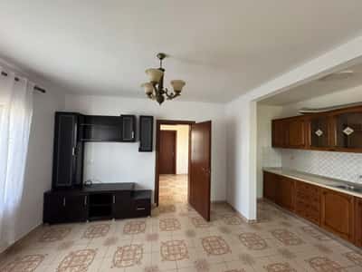 Hyrje me qira ne Kombinat, 1+1, 60m2, 22000 LEK