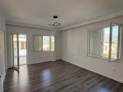 Tirane, jepet me qera Vile Vile 3 Katshe , 722 m² 2.200 € (mjull-bathore)