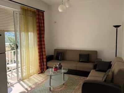 Jepet apartament 1+1 me qira tek Fresku , prane Restorant Muraga , Linze , Shkoze .