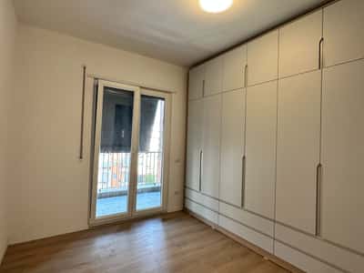 Apartament me qera 2+1+parkim