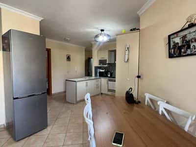 Apartament per qera 2+1+2+3 ballkone në Lagjen Nr. 1, Durrës
