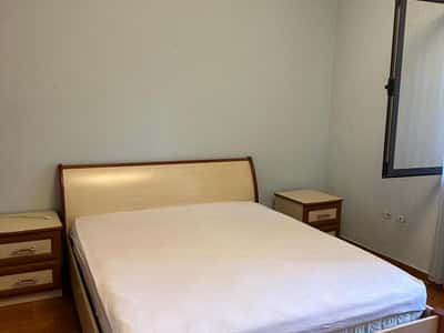 Jepet apartament 3+1+2 me qira tek Rruga Teodor Keko, prane Vellezerit Gjana , Astir , Unaza e Re , Rruga e Kavajes .