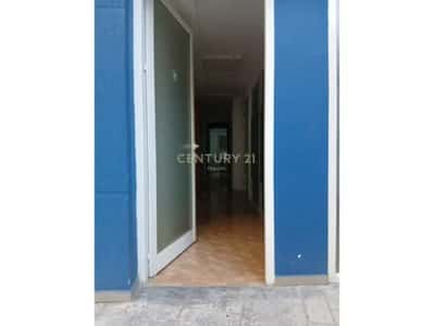 Tirane, shitet ambjent biznesi Kati 0, 200 m² 864.398 € (Rruga e Elbasanit)