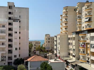 Apartament 2+1 Me Qira në Plazh Rrota e Kuqe, Durrës - 450€ | 100 m²