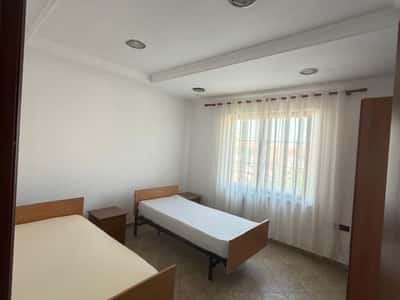 Apartament 2+1 per qera Rruga E Kavajes !