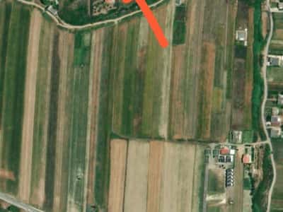 Disponojme toke per shitje me vendndodhje ne Plazhin Spille
