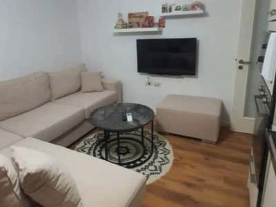 JEPET APARTAMENT ME QERA 2+1, OXHAKU