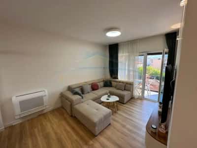Tirane, jepet me qera apartament 1+1 Kati 3, 71 m² 780 € (SHKOLLA E KUQE)