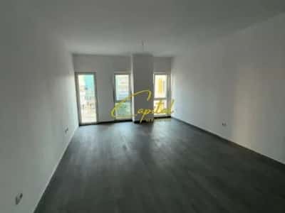 Tirane, jepet me qera zyre Kati 5, 73 m² 550 € (ZOGU I ZI)