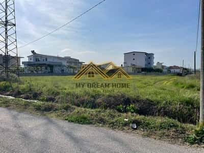 Shitet, Toke, Xhafzotaj, Durres