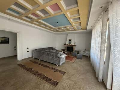 Jepet apartament 2+1+Kuzhine e Vecuar me qira tek Rruga e Kavajes , ish Parku i Autobusave , Unaza e Re .