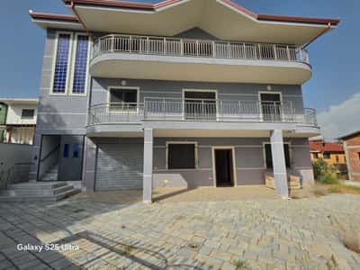 Vilë 3-katëshe me pamje deti në Shkallnur – 400 m² truall