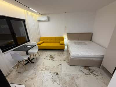 Shitet apartament Studio tek Mine Peza