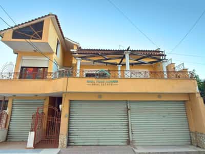 VILE NË SHITJE | 29 NËNTORI, VLORË