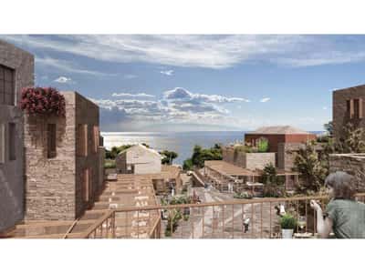 Shitet, Vilë 2-Katëshe, Green Coast 2, Palasë