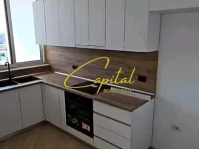 Tirane, jepet me qera apartament 2+1 Kati 3, 95 m² 450 € (VILAT GJERMANE)