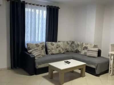 Tirane, jepet me qera Vile Vile 3 Katshe Kati 3, 90 m² 430 € (Selite)